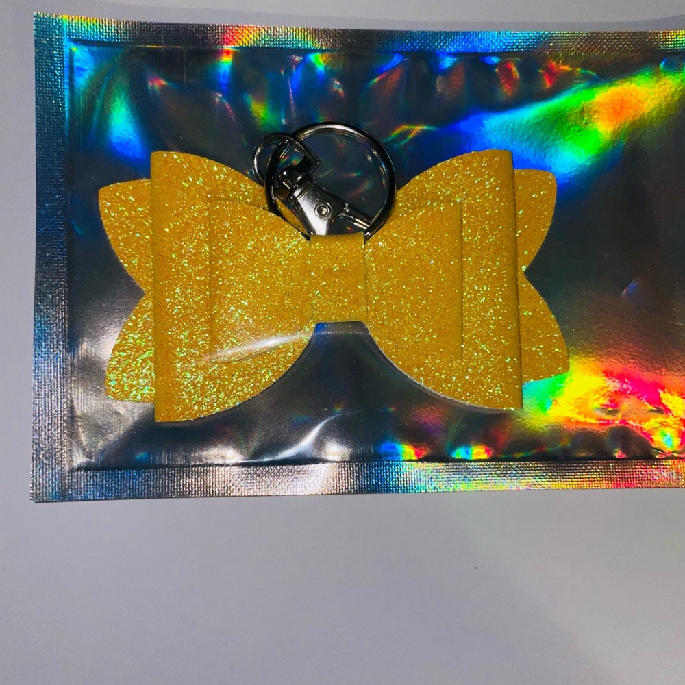 Keychain Bow Handmade - Picture 3 of 3